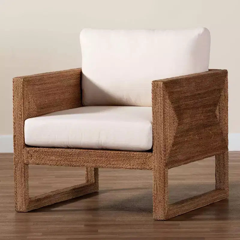 Fauteuil en jonc de mer et bois d'acacia brun clair délavé