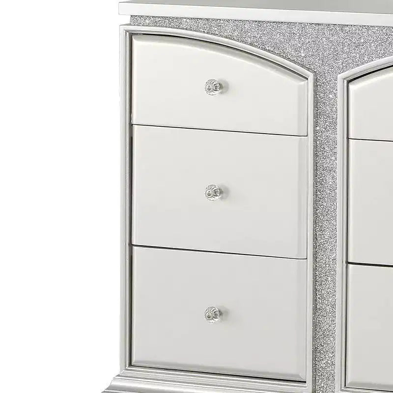 Commode 67" Platinum : 9 tiroirs, poignées en cristal, aucun assemblage requis
