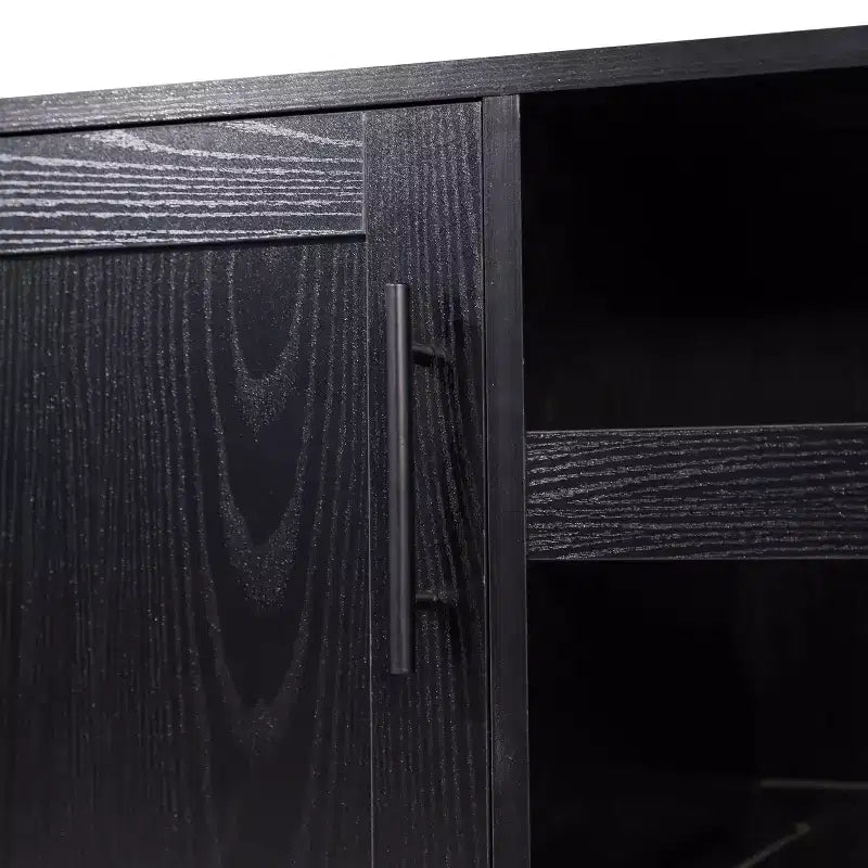 Bar classique et buffet avec armoire à porte simple de style Shaker, rangement suspendu pour verres et étagères ouvertes pour bouteilles