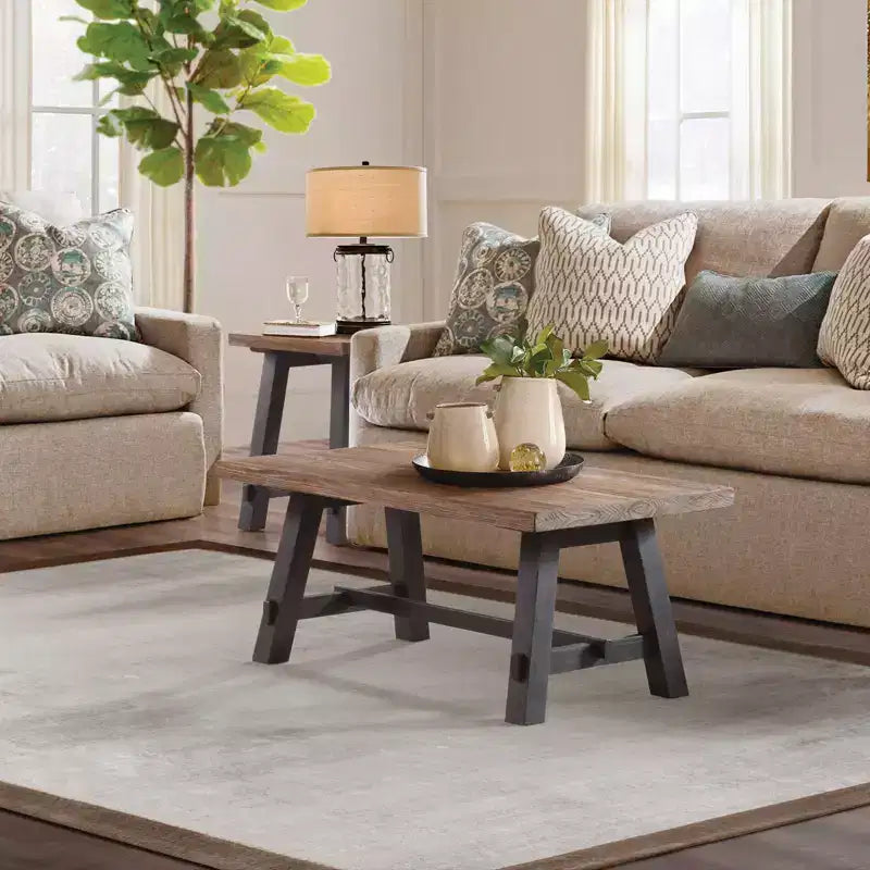 Table basse en bois massif